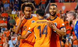 Tiền đạo Man Utd giúp Hà Lan đại thắng